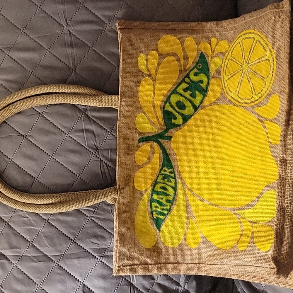 Green and Tan Tote Bag. Trafer Joe's New Without Tags - Picture 5 of 5